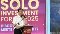 Luhut Minta Investor Tak Panik IHSG Anjlok, Ungkap 6 Jurus Pemerintah