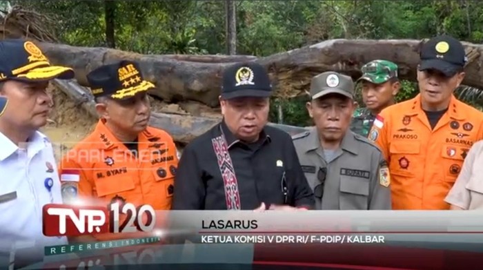 Kunjungi Tapteng, Ketua Komisi V DPR RI: Pak Bupati Sudah Angkat Tangan