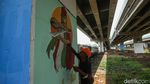 Kolong Tol Becakayu Disulap Jadi Galeri Mural Terpanjang di Indonesia