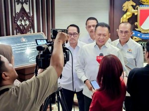 Bamsoet Ajak Para Konglomerat & Pengusaha KADIN Ikut Bantu Korban Bencana