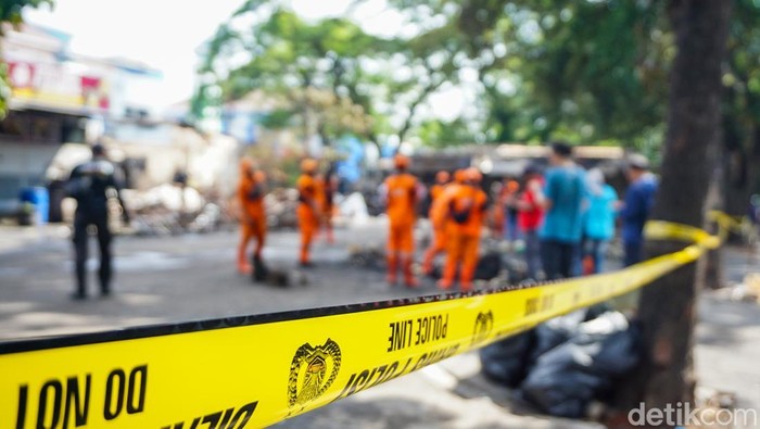 Rekan Matel Minta Warga Serahkan Pengeroyok Sebelum Bakar Kios di Kalibata