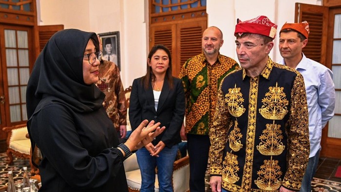 Rusia Tertarik Investasi Pariwisata dan Maritim di Banyuwangi