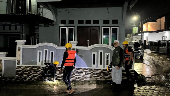 Bocah 4 Tahun Diduga Hanyut dalam Selokan Saat Hujan Deras di Jambi