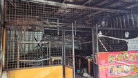 Total ada 9 warung dan 6 sepeda motor yang dibakar. Tidak ada korban jiwa dari peristiwa ini, tapi total kerugian ditaksir mencapai Rp 273 juta. Foto: Istimewa