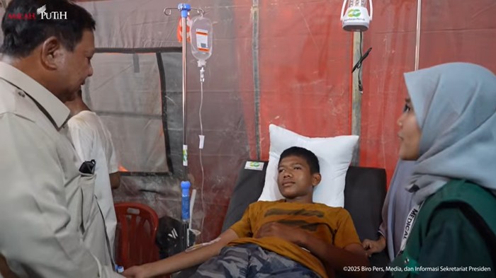 Prabowo Kunjungi Korban Banjir di Aceh Tamiang