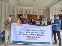 Kembangkan UMKM Kemplang Jengkol, BMH Bantu Penyediaan Kemasan