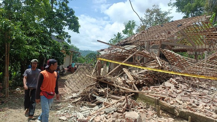Pengakuan Korban Ledakan yang Hancurkan 3 Rumah di Pacitan
