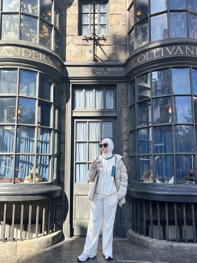 Serunya Zaskia Adya Mecca Kulineran di Bandung sampai Jepang