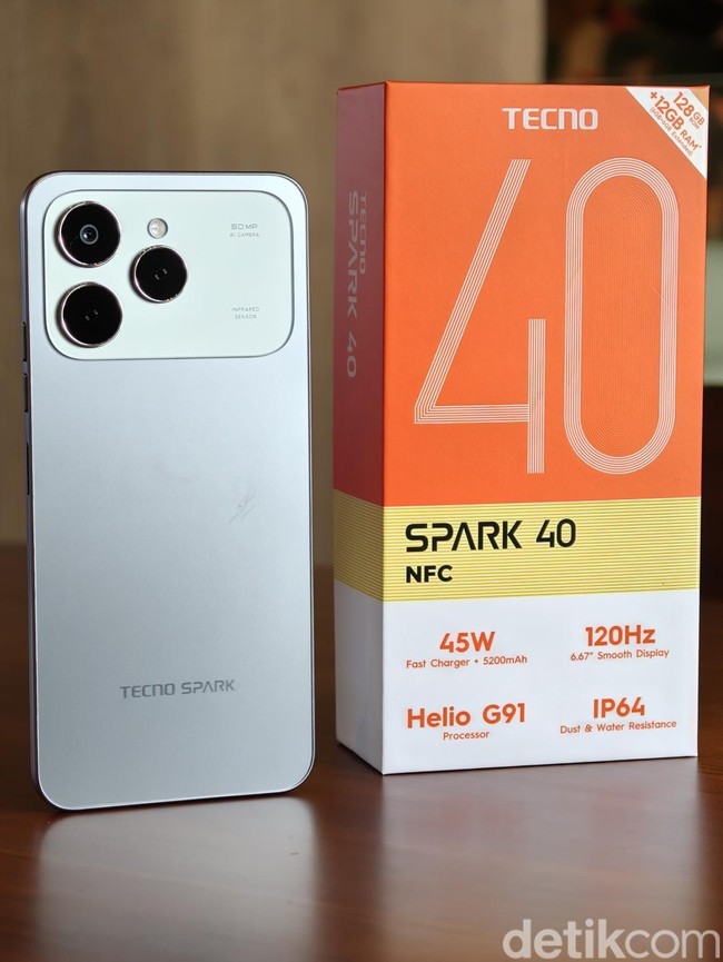 Unboxing Tecno Spark 40, HP Rp 1 Jutaan Mirip iPhone 17 Pro Max