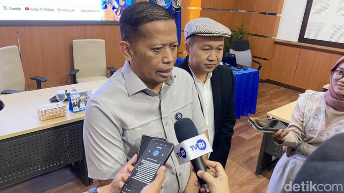 Undip Bebaskan UKT 95 Mahasiswa Terdampak Bencana Sumatera