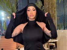 Melokal, Cardi B Hibur Anak Pakai Lagu Cit Cit Cuit dan Pok Ame Ame