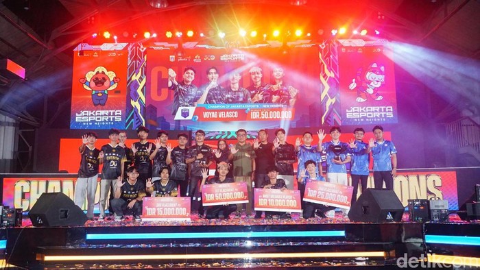Final Playoffs Jakarta Esport New Heights 2025 digelar di Posbloc Jakarta, Jakarta Pusat, Jakarta, Sabtu (13/12/2025). Acara ini sebagai puncak rangkaian kompetisi esport yang terbuka untuk publik.