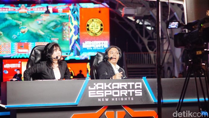 Final Playoffs Jakarta Esport New Heights 2025 digelar di Posbloc Jakarta, Jakarta Pusat, Jakarta, Sabtu (13/12/2025). Acara ini sebagai puncak rangkaian kompetisi esport yang terbuka untuk publik.