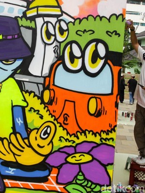 Jakarta Mural Festival Jadi Panggung Ekspresi Seniman Lokal