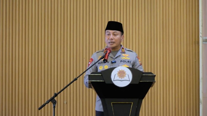 Kapolda Riau: Fenomena Bencana Adalah Pesan untuk Memberi Keadilan pada Alam