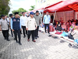 Mendagri Dampingi Prabowo Tinjau Pengungsi Banjir Langkat