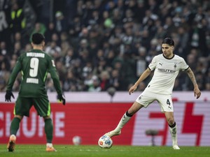 Moenchengladbach Vs Wolfsburg: Kevin Diks Cs Tumbang di Kandang 1-3