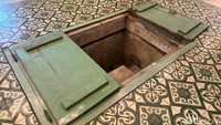 Di balik bangunan klasiknya, tersimpan bunker rahasia. Tempat ini pernah jadi persembunyian pahlawan nasional Laksamana R.E Martadinata. Foto: detikcom/Riska Fitria