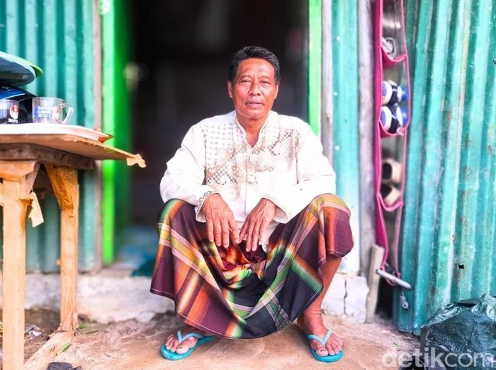 Mukilan, petani bawang asal Tarakan yang mampu menyekolahkan anak-anaknya jadi sarjana hingga dokter.