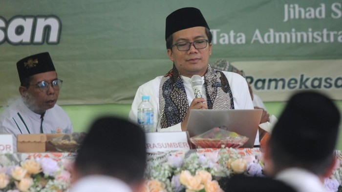 Kala Tongkat Syuriyah Membelah Laut Merah