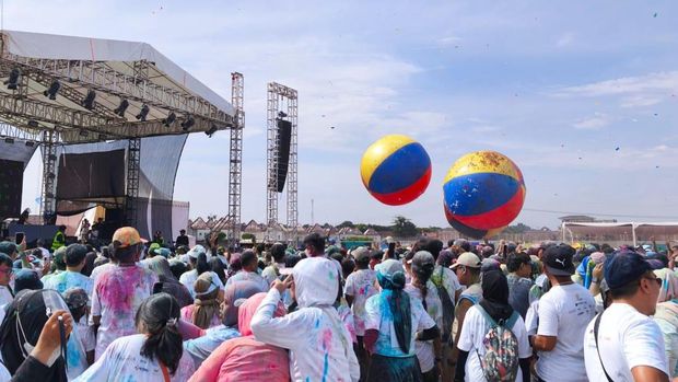 Paramount Color Walk 2025 Paramount Color Walk 2025