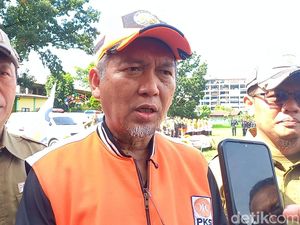 Presiden PKS Ungkap Ada Relawan Hanyut 3 Km saat Banjir-Longsor di Sumatera
