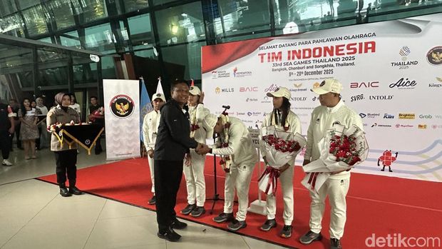 Rendy Varera, SEA Games 2025 Atlet balap sepeda Rendy Varera disambut Pengurus Besar (PB) Indonesia Cycling Federation (ICF) setibanya di Tanah Air.