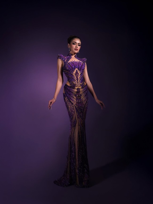 Pencapaian tersebut lebih baik dari penorehan tahun sebelumnya ketika Puteri Indonesia pertama kali mengirimkan wakilnya. Di Miss Charm 2024, Melati Tedja harus puas dengan posisi 5 besar serta gelar ‘Best Social Media’. (Foto: Instagram/@rinandamh)