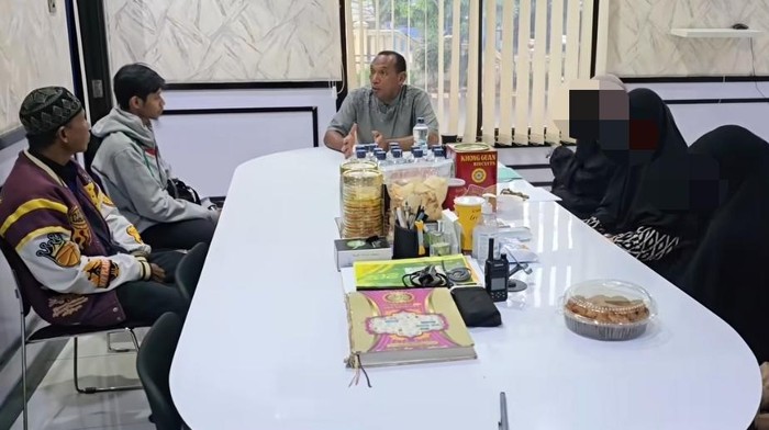 3 Santriwati Kabur dari Pesantren di Bogor, Polisi Kembalikan ke Ortu