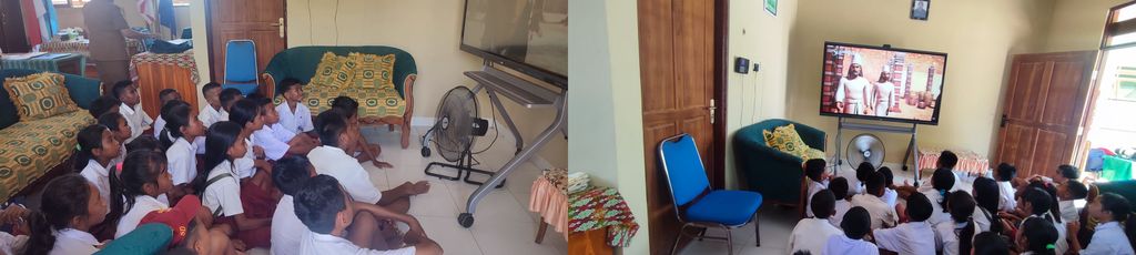 Siswa SDN Ledeke 2 tengah melihat pembelajaran melalui smart TV