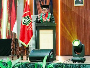 Video Uya Kuya Lulus Magister, Tesisnya soal Kasus Penjarahan Rumahnya