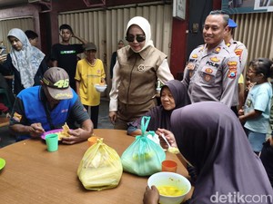 Mimik-Polresta Sidoarjo Apresiasi Makan Gratis & Sembako Murah Tiap Sabtu
