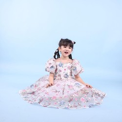 Ariana, Penyanyi Cilik yang Buat Lagu Sendiri di Usia 6 Tahun