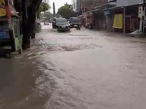 Hujan Deras di Semarang, Perumahan Dinar Indah Kebanjiran Lagi