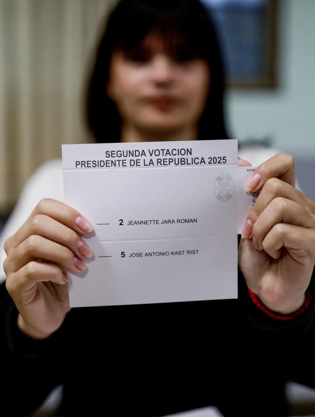 Chile Gelar Putaran Kedua Pemilu Presiden, Warga Antusias Memberi Suara