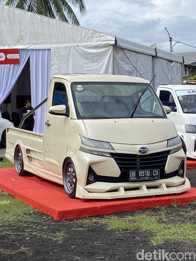 Wujud Gran Max Pikap Pakai Muka Xenia, Pintu Ala Lamborghini
