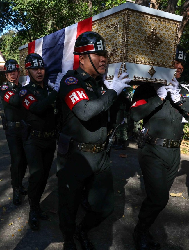 Gugur di Medan Perbatasan, Prajurit Thailand Dipulangkan dengan Upacara Haru