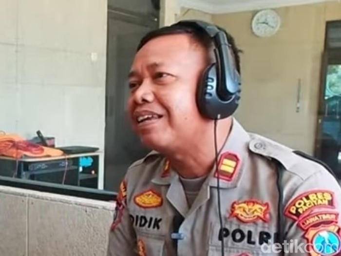 4 Orang Sekeluarga Tewas Misterius dalam Mobil Dimakamkan di Pacitan