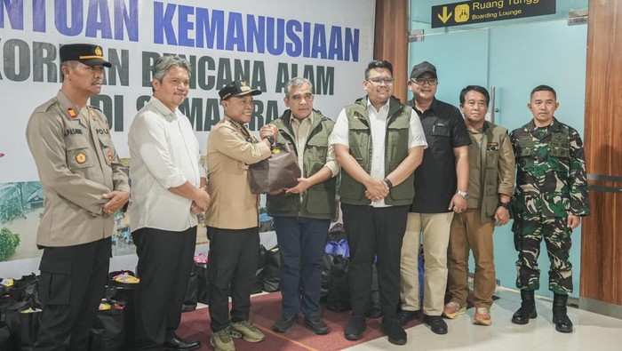 Bertemu Masinton, Muzani Salurkan Bantuan untuk Korban Bencana di Sumut