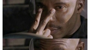 Netizen ini mencurigai Arsenal membayar pemain Wolves agar mencetak gol bunuh diri. Foto: X.com