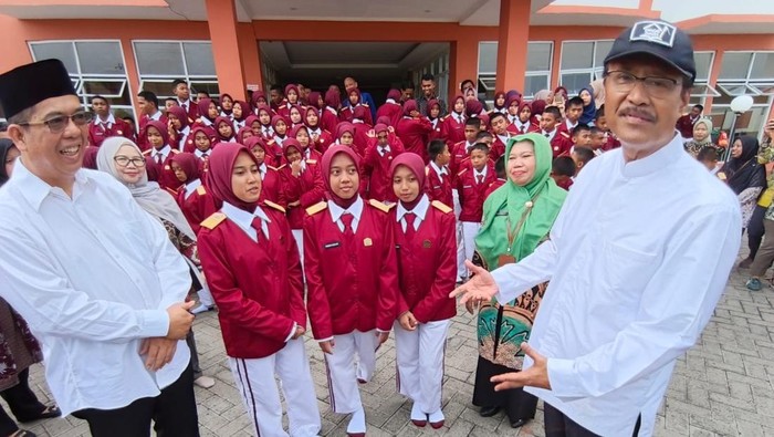 Mensos Tinjau Sekolah Rakyat Terintegrasi 7 Probolinggo