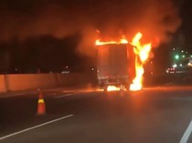 Mobil Boks Terbakar di Tol Jagorawi, Ini Pemicunya