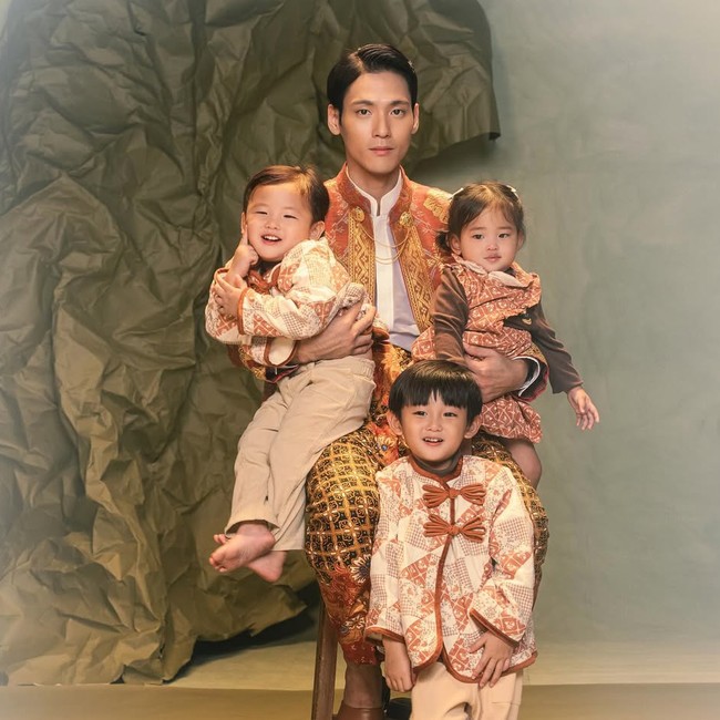 7 Potret Na Daehoon Setelah Cerai dari Julia, Oppa Korea Jadi Mas-mas Jawa