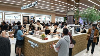 Pengunjung bisa menikmati kopi racikan Finders Cafe.  Foto: Adi Fida Rahman/detikINET
