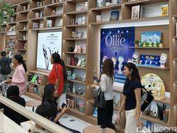 Intip Oppo Flagship Store Gandaria, Ada Robot Bisa Kung Fu