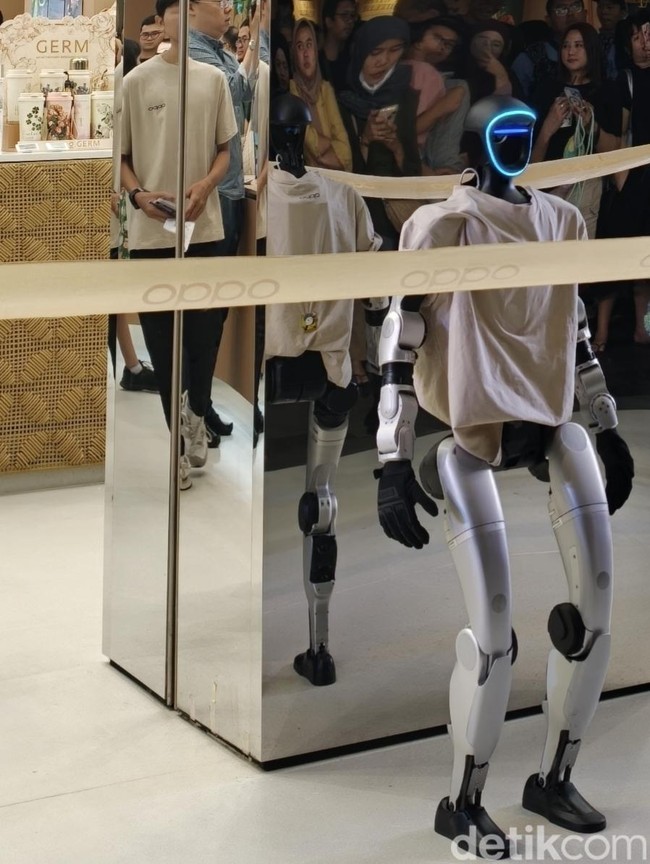 Intip Oppo Flagship Store Gandaria, Ada Robot Bisa Kung Fu