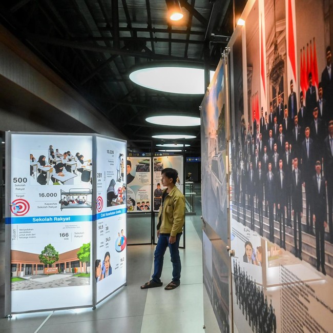 Ruang Publik Jadi Galeri, Pameran Haluan Merah Putih Digelar di Stasiun Tanah Abang
