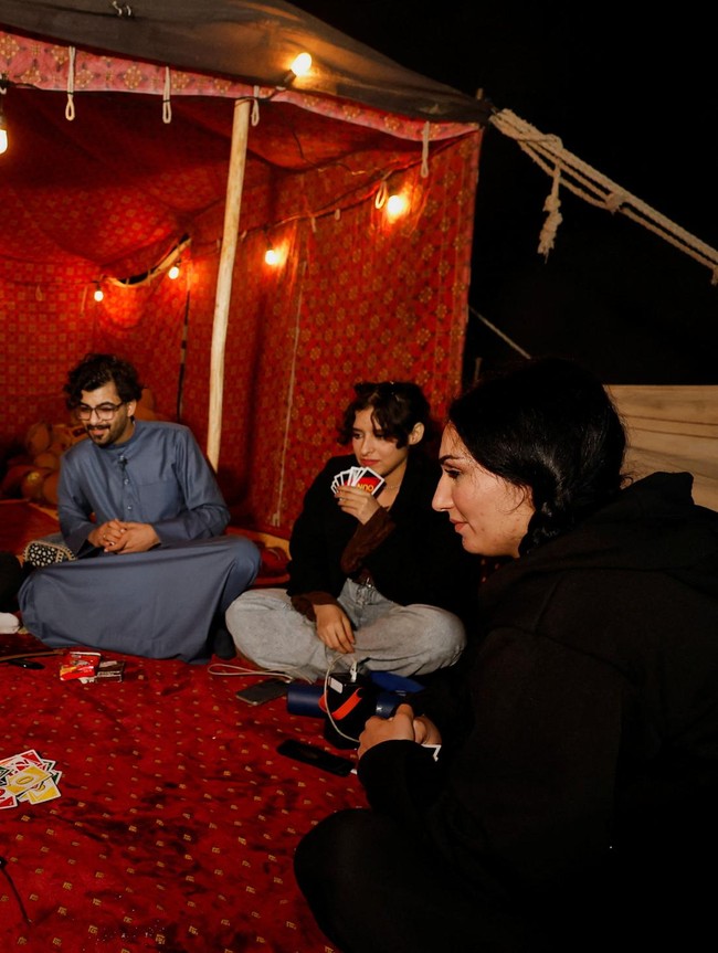 Perkemahan Gurun Samawah, Pesona Alam Irak Jadi Daya Tarik Wisata