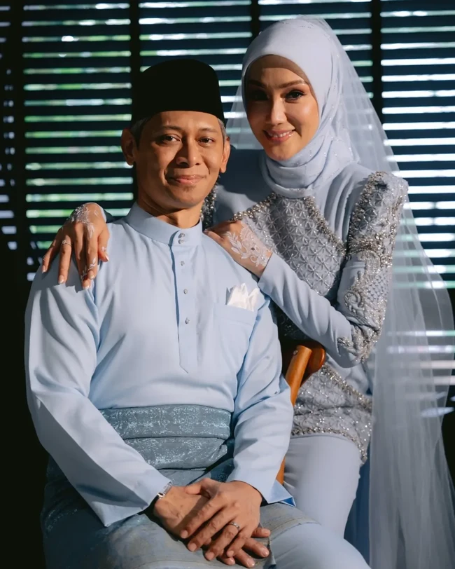 Hubungan Erra dan Ezwan mulai menjadi sorotan publik sejak tahun lalu. Kedekatan keduanya berlanjut hingga pertemuan keluarga dan melalui proses merisik serta pertunangan sebelum akhirnya resmi menikah. Foto: Dok. Instagram Erra Fazira