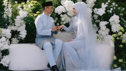 Potret Pohon Emas Jadi Mas Kawin Penyanyi dan Aktris Erra Fazira